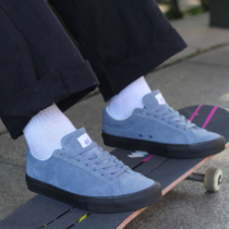 Stubborn Ollieskate professional stubborn skateboard shoes flip fur low-top men and womens vulcanized wear-resistant shock-absorbing shoes