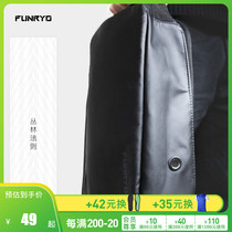 Xiao Li: counter Funryo bee sharp jungle law football shoes bag basketball shoes sports shoes storage bag