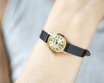 Overseas Delicate ◇ ancient 70s classic gold-plated ladies watch mechanical shockproof movement watch