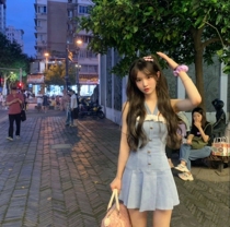 Your spicy halo lala sweetheart milk bubble halter neck light blue denim dress high waist thin pleated skirt