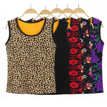 Autumn and winter elderly vest female warm vest mother install plus velvet thick vest waistcoat waistcoat shoulder warm vest 2021 New
