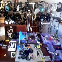 Sound craftsman ov enterprise-class professional repair headset plug beat Iron Triangle AKG Sony Kunming physical store