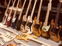 (Rhine Musical Instruments)Sadowsky Metro MV5 String RV5 Nissan electric bass spot Shandong driver