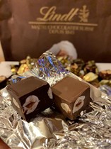 Due date: December 31 2022 Swiss Lotus New Hazelnut Sandwich Chocolate Big Packaging Party Sharing Pack