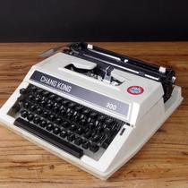 Antique old objects Shanghai Changkong old mechanical English typewriter can be used with box cover