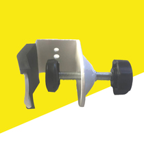 Photographic equipment accessories C U-shaped clip photography light filling clip strong clip white black random hair