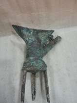 Smoke and stream village antique bronze ware Shang Dynasty Dull Sound Carbonated to Heavy Red Spotted Green Rust Ancient Play Antique Pendulum