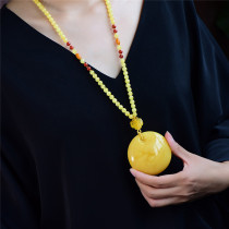  Natural beeswax big princess buckle pendant necklace sweater chain Russian material solid wax chanterelle yellow Pingan buckle womens sweater chain