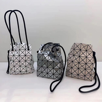Miyake lifetime bag official flagship store geometric lingge 2021 new female summer messenger shoulder bag mini bag