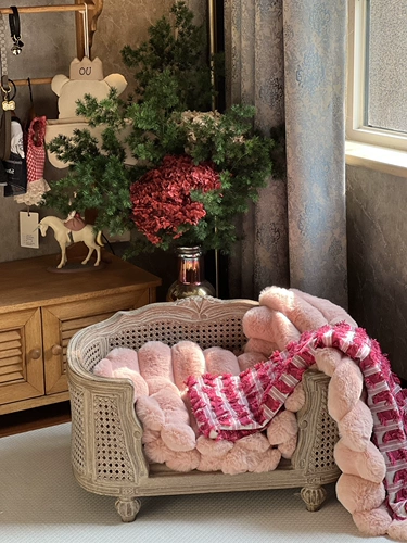 [OU] DEAB DOFA DOFA CAT CAT, собачье гнездо твердое дерево с твердым древесиной, содержащей голландское бренд Точность резьба