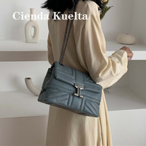 Light luxury women bag fashion small bag female 2021 New Tide fashion chain senior sense shoulder shoulder bag small square bag