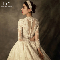 Long sleeve main wedding dress stand collar 202021 autumn and winter New bride atmosphere high-end retro palace trailing temperament simple temperament