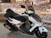 Applicable SYM Sanyang FNX150 modified windshield glass Sanyang FNX150 flame Phoenix modified front windshield