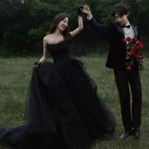 New photo studio theme clothing Korean version of slim body thin couple forest wedding dress black fashion dress female