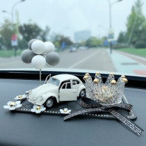 Ladies car ornaments atmospheric personality perfume car decoration creative aromatherapy car accessories new grade tide