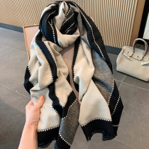 Simple style color-color geometric cashmere scarf female winter Joker Korean version of dual-purpose shawl with high-end bib to keep warm