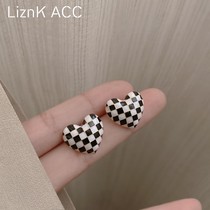 s925 silver pin love black and white checkerboard earrings 2021 New Tide unique design sense autumn and winter earrings female