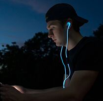 Spark super bright luminous audio cable headphones can flash with music rhythm