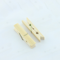 Miao sisters handicraft workshop batik tie dyeing DIY learning tool material cloth drying special bamboo clip