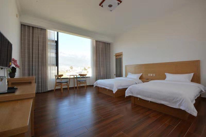 Dali Haipo Inn with a view of the twin rooms