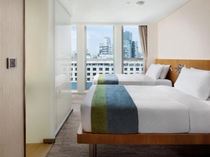  Hong Kong Peak View Xuan Deluxe Room(must be checked in by a female)