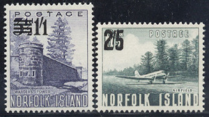 诺福克群岛1960，普票改值2枚新，了望塔、旧机场CV$9.5 MLH！