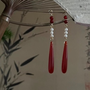 新中式珍珠红色水滴吊坠耳环气质复古耳钉级感显脸小耳饰女古风