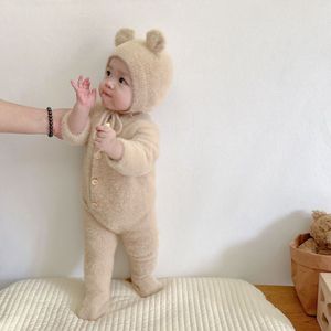 新款婴儿爬服儿童紧身衣衣服秋冬猴子宝宝熊熊连体衣毛毛衣狗熊双